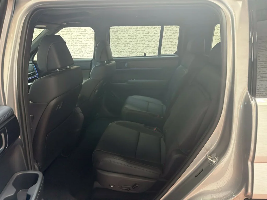 New 2027 Shimmering Silver Hyundai Calligraphy image 17