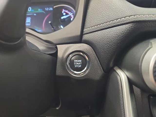 Used 2025 Ice Toyota XLE image 26