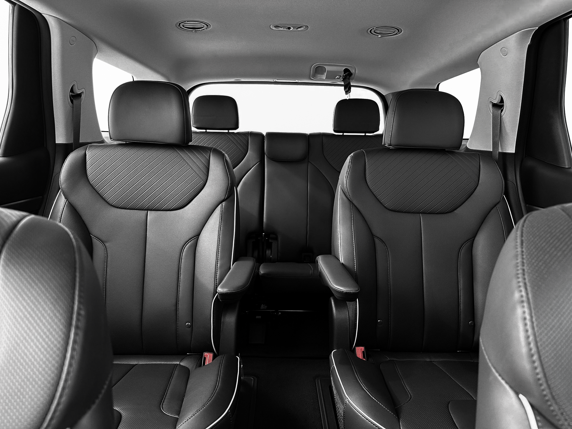 New 2025 White Hyundai SEL AWD image 16