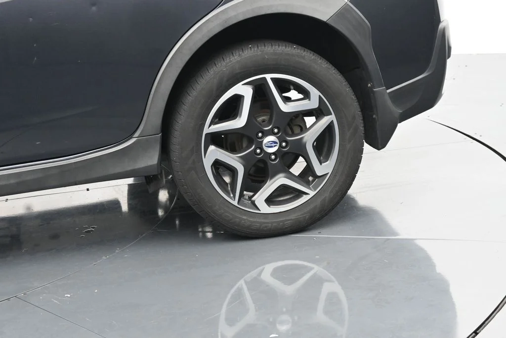 Used 2018 Gray Subaru 2.0i Limited image 13