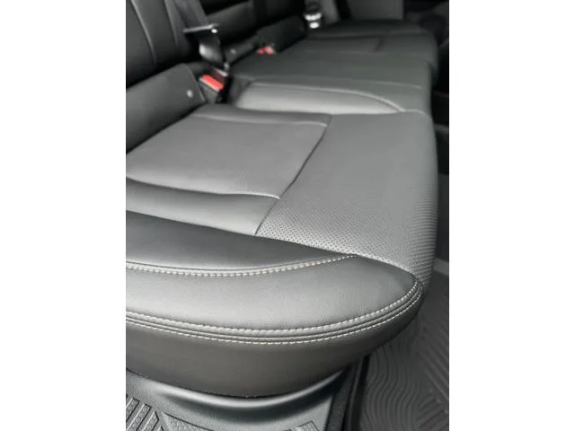 New 2026 CRYSTAL WHITE PEARL Subaru Limited XT image 38