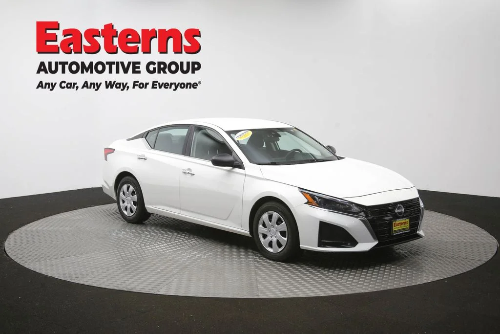Used 2024 White Nissan 2.5 S image 47
