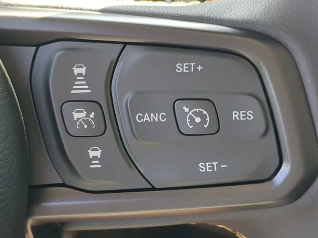 Used 2024 Red Jeep Sport S image 26