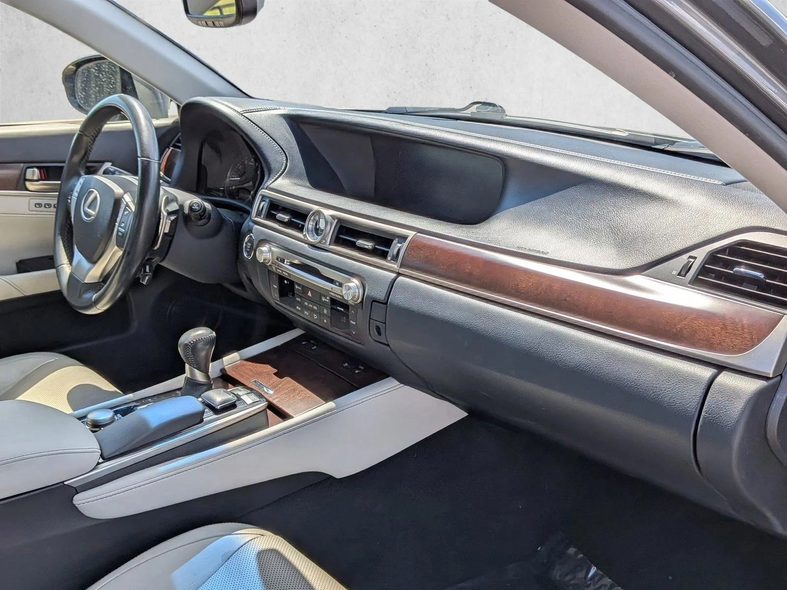 Used 2014 Nebula Gray Pearl Lexus  image 21