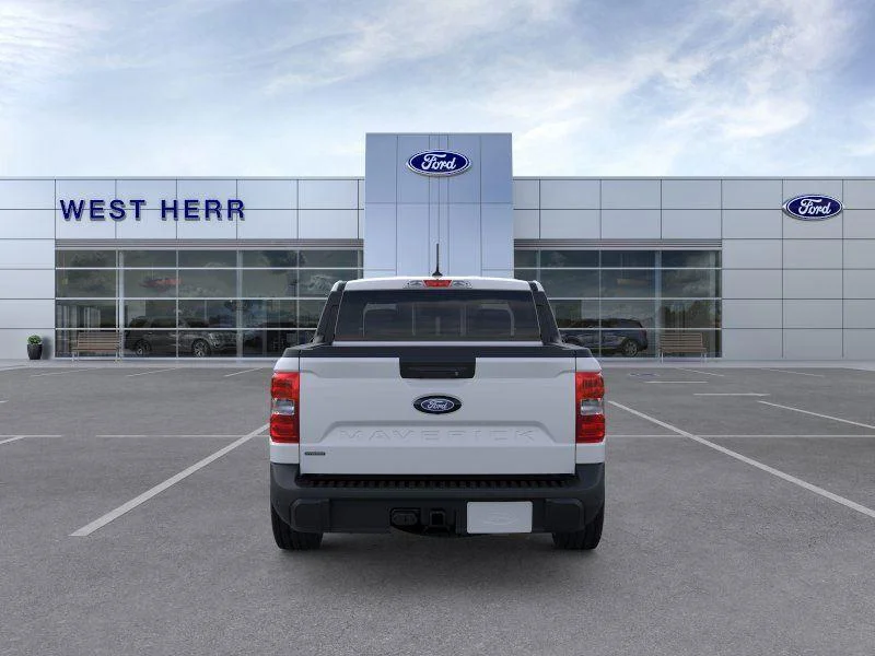 New 2026 Space White Metallic Ford XLT image 5