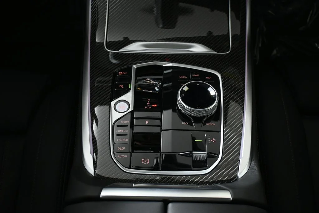 Used 2027 Gray BMW M60i image 24