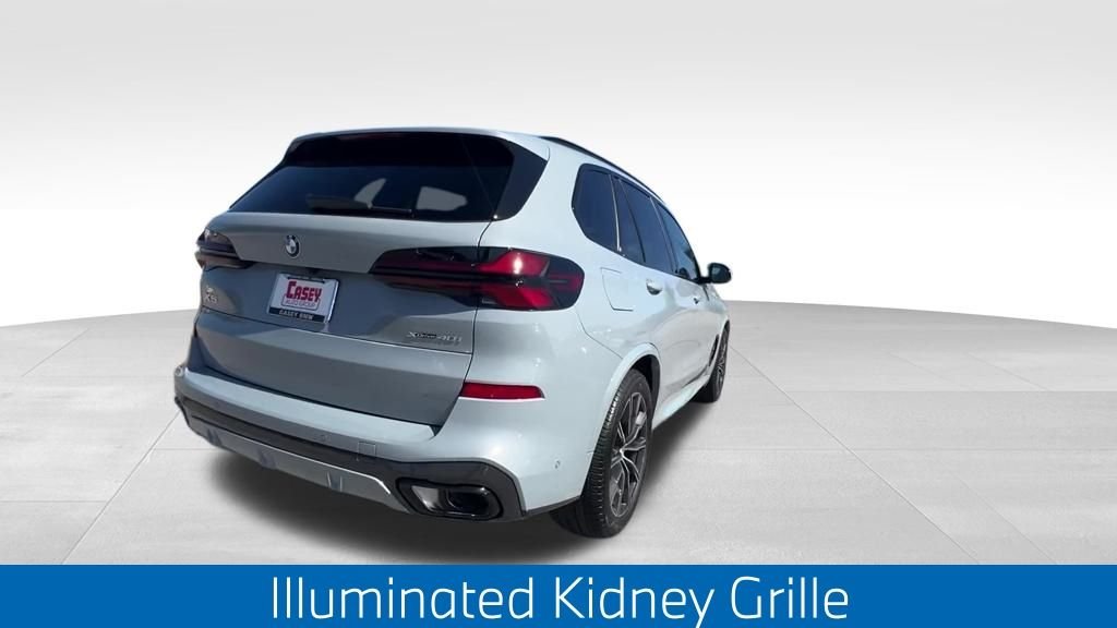 Used 2026 Gray BMW xDrive40i image 12