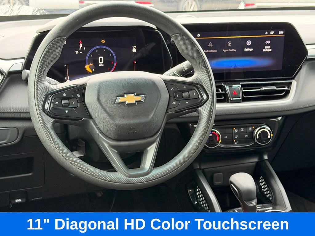 Used 2024 Summit White Chevrolet LT image 12