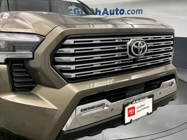Certified Used 2025 BRONZE OXIDE Toyota  image 33