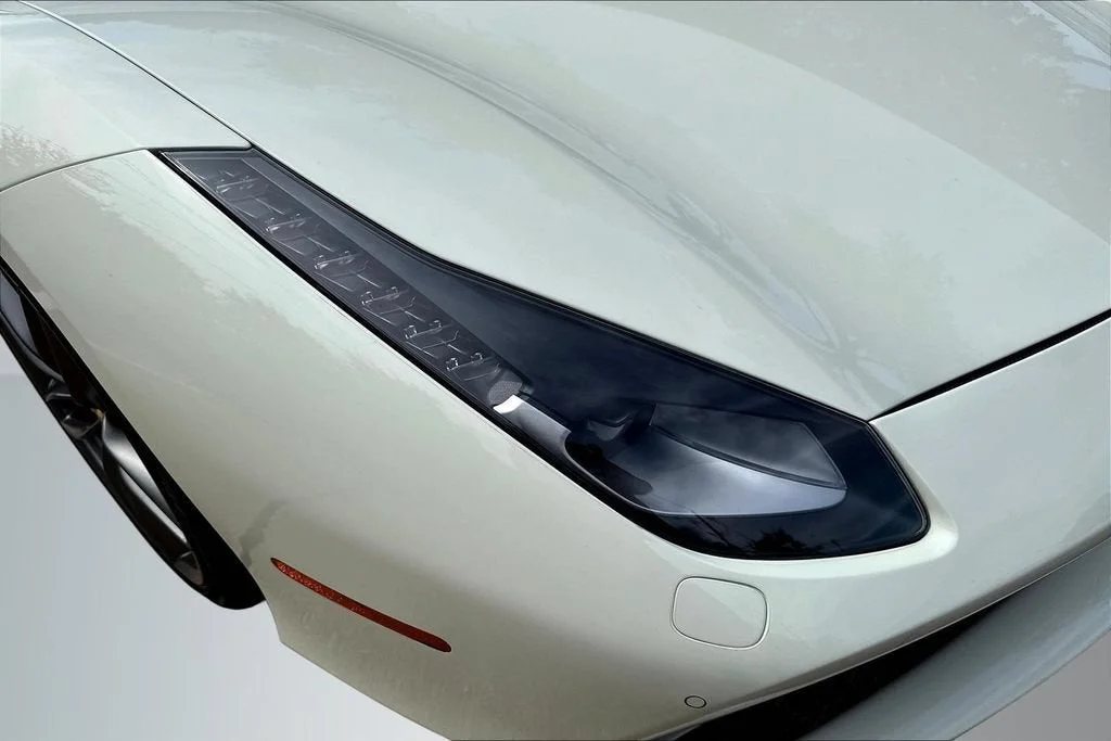 Used 2018 Bianco Avus Ferrari  image 24