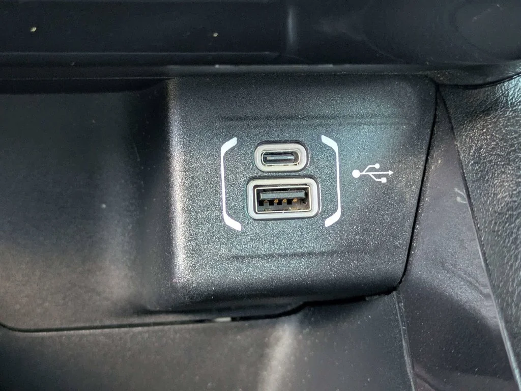 Used 2025 Silver Jeep Sport image 21