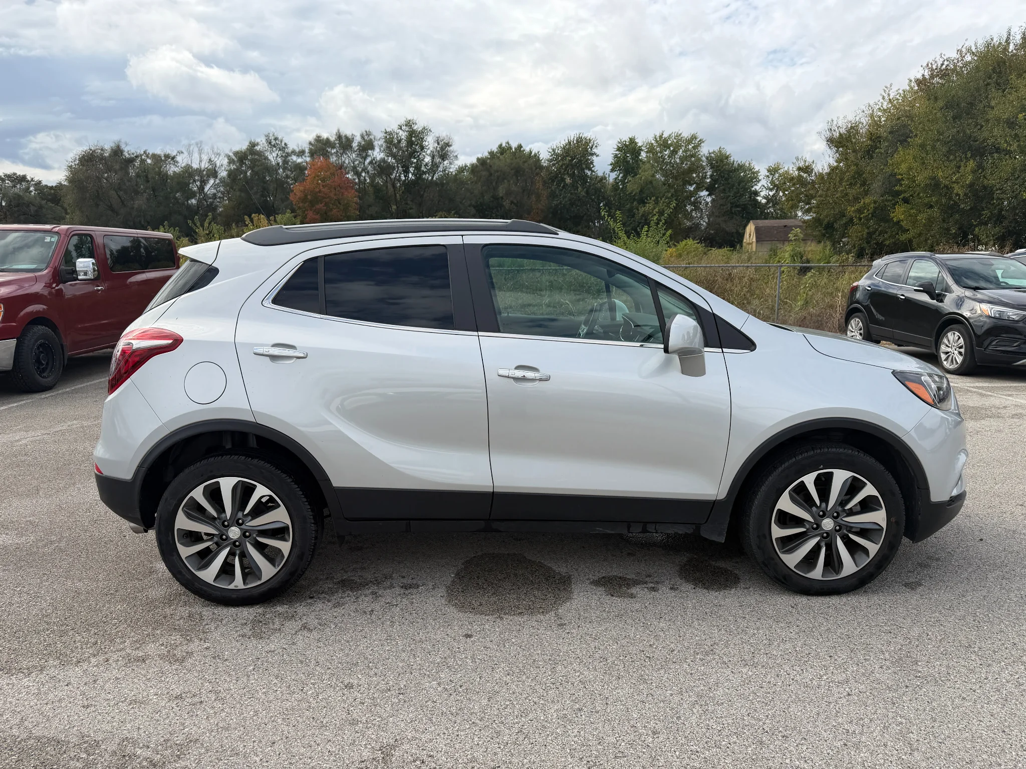 Used 2022 Quicksilver Metallic Buick Preferred image 13