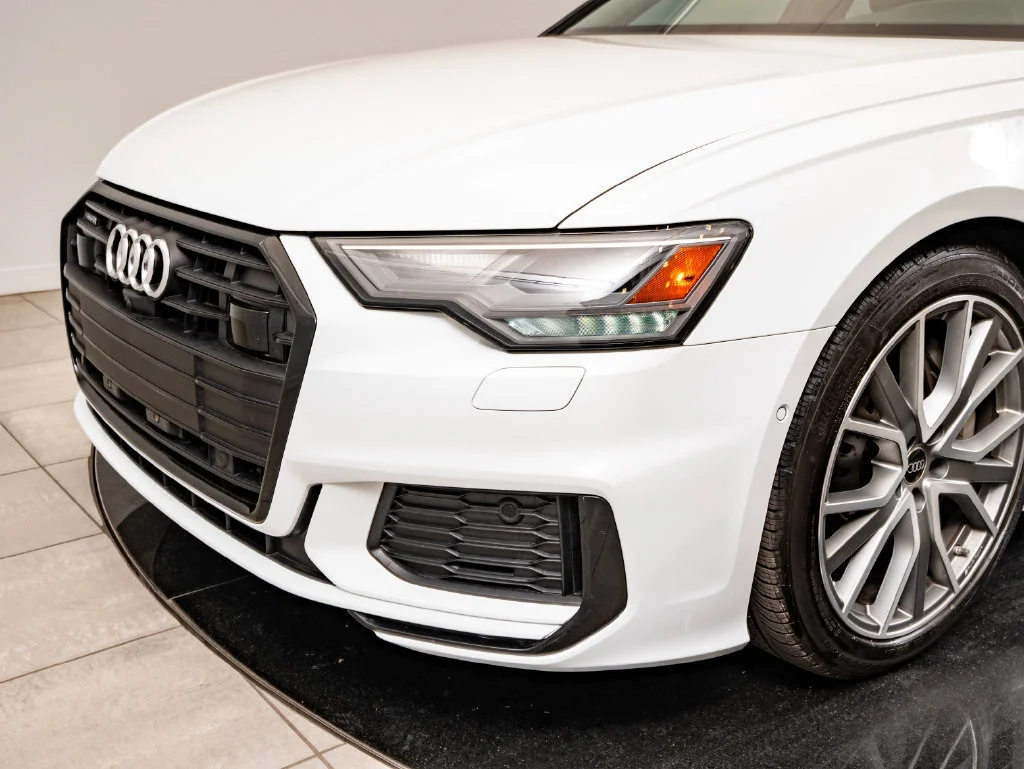 Used 2023 Glacier White Audi 55 Premium Plus image 3