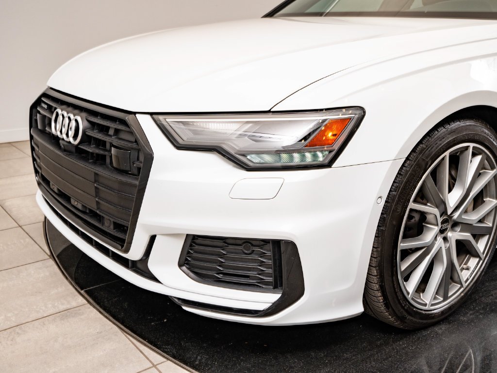 Used 2023 Glacier White Audi 55 Premium Plus image 3