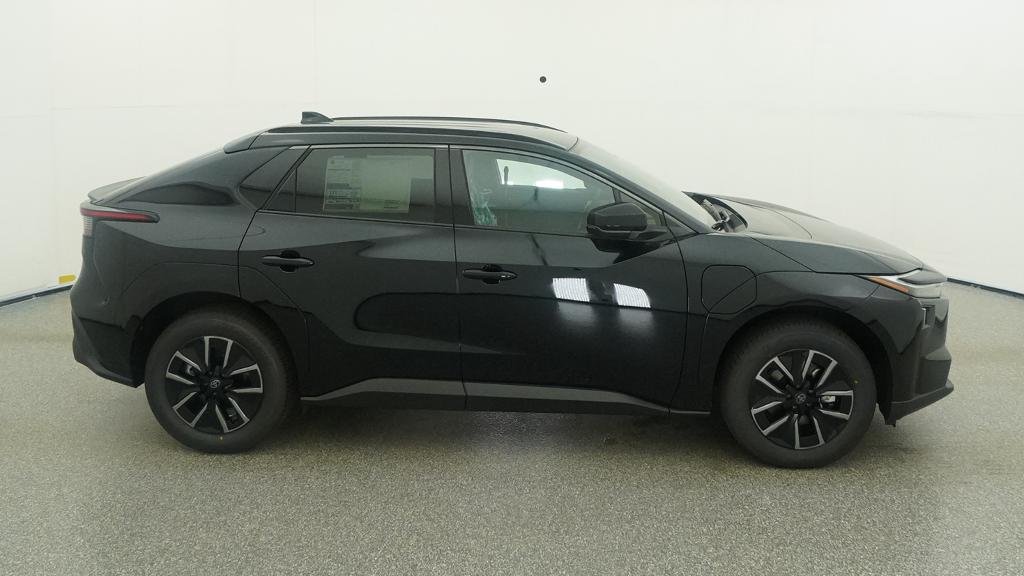 New 2026 Midnight Black Metallic Toyota XLE image 14