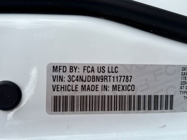 Used 2024 Bright White Clearcoat Jeep Latitude image 29