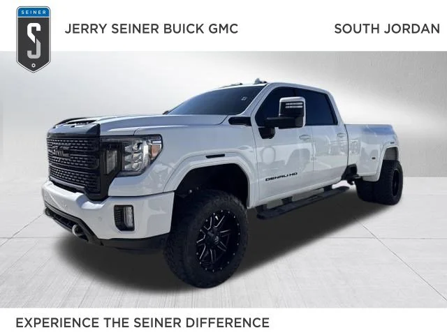 2023 GMC Sierra Denali 4WD Crew Cab Standard Box SRW's photo