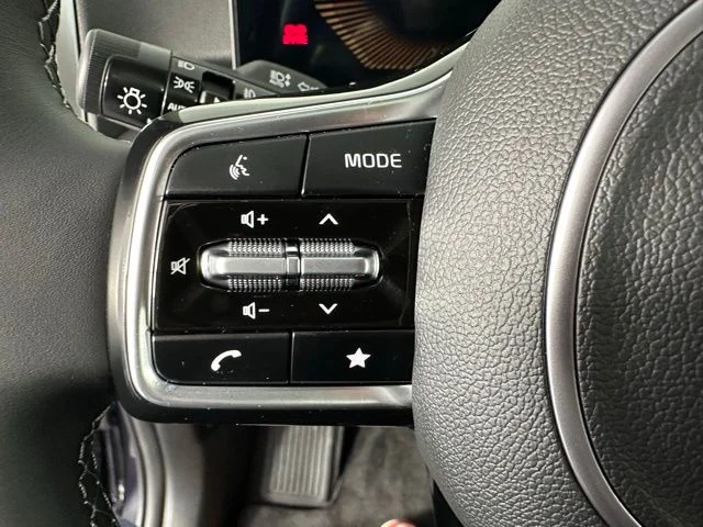 2025 Kia Sorento EX - Photo 35