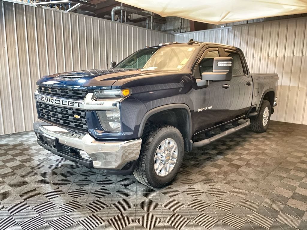 Used 2022 Northsky Blue Metallic Chevrolet LT image 4