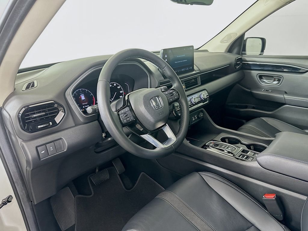 2025 Honda Pilot Touring - Photo 9
