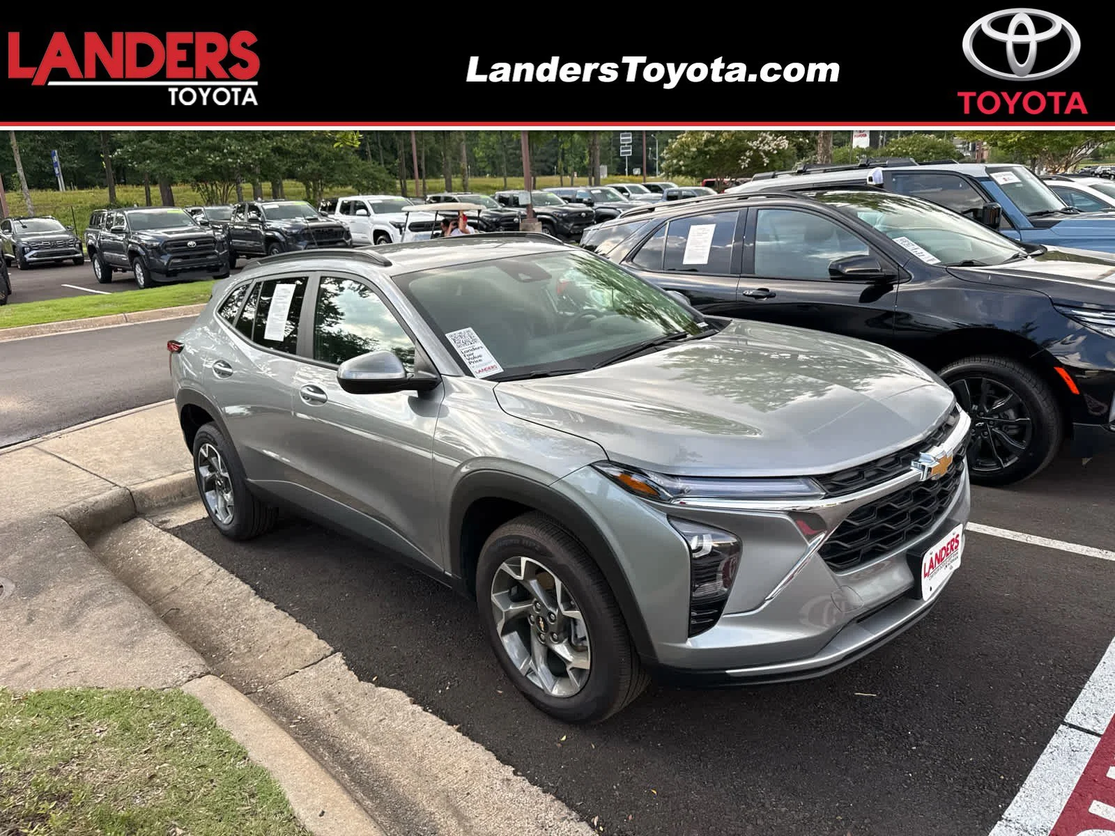 2025 Chevrolet Trax LT's photo