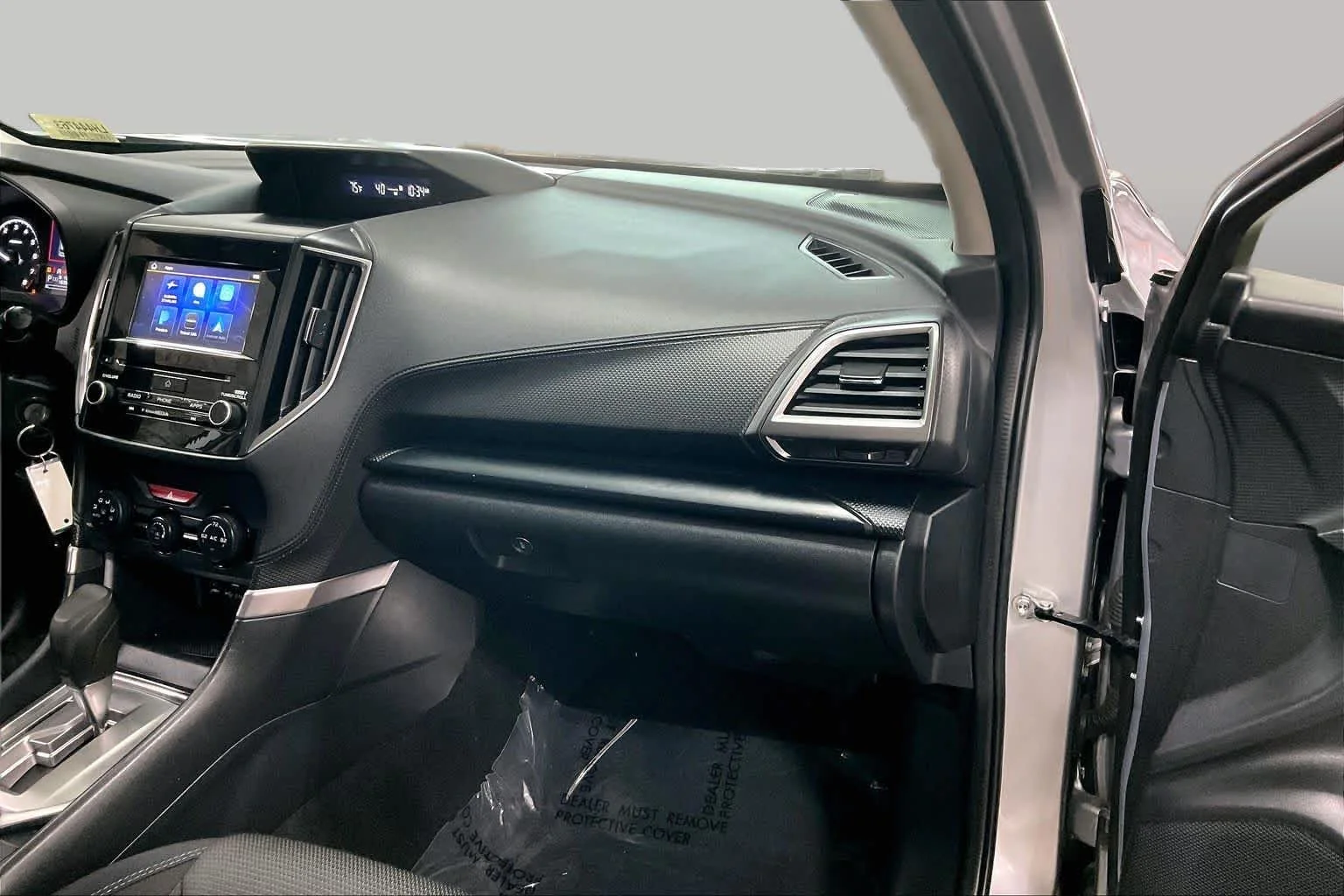 Used 2020 Ice Silver Metallic Subaru  image 18