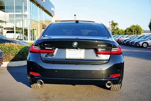 Used 2025 Black BMW 330i xDrive image 9