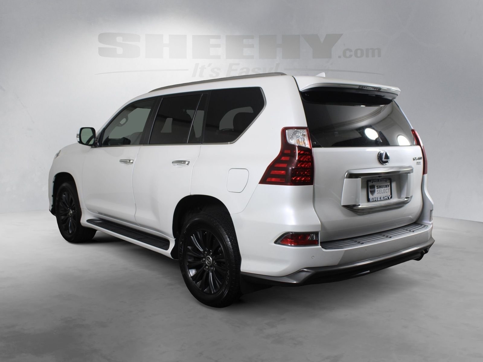 Used 2022  Lexus 460 Luxury image 13