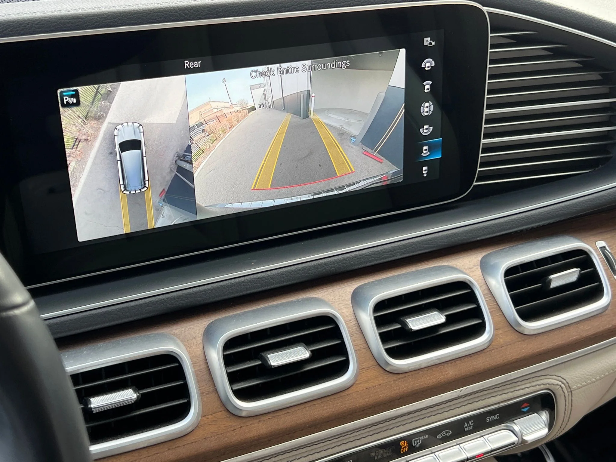Used 2023 Gray Mercedes-Benz GLS 580 image 31