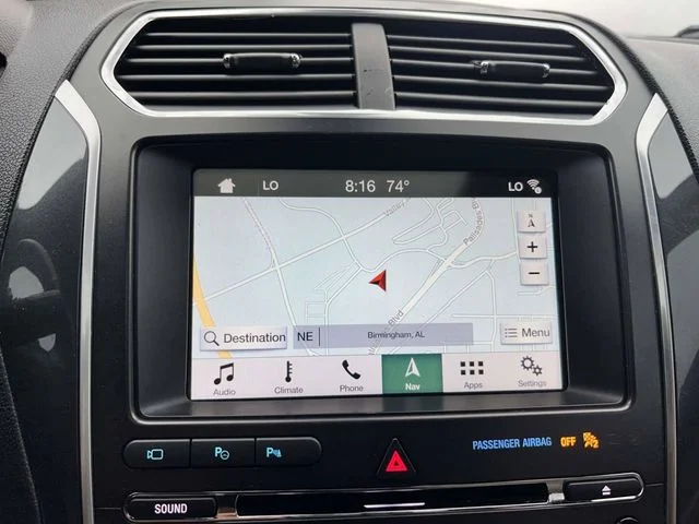 Used 2018 Silver Ford Limited image 29