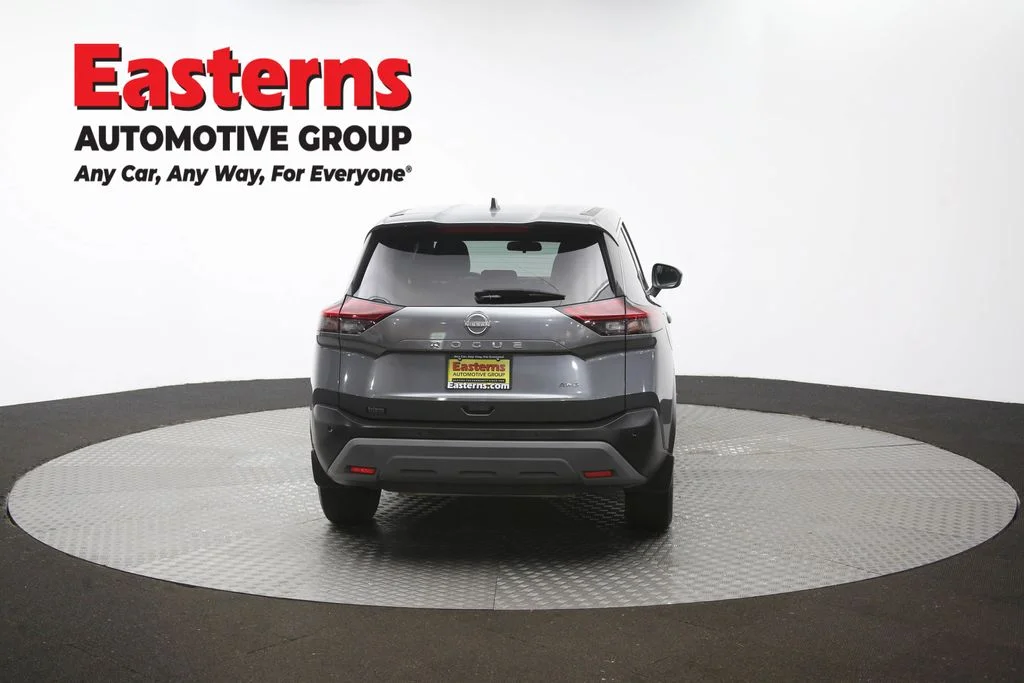 Used 2023 Gray Nissan S image 36