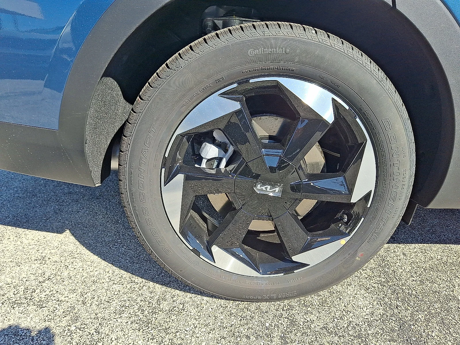 New 2026 Blue Kia EX image 9