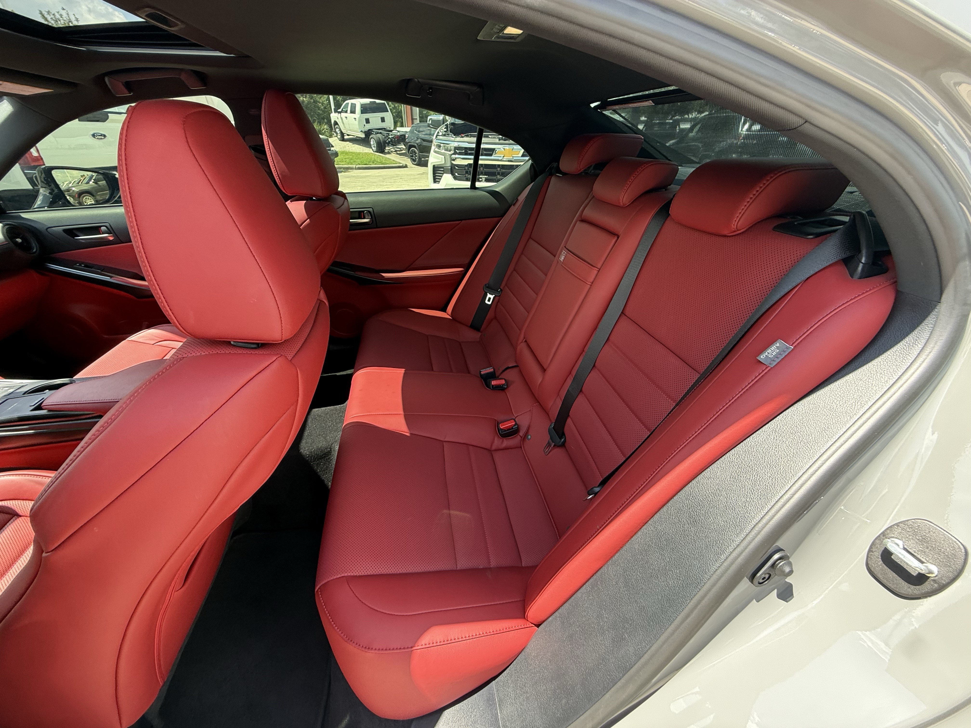 Used 2025  Lexus  image 30