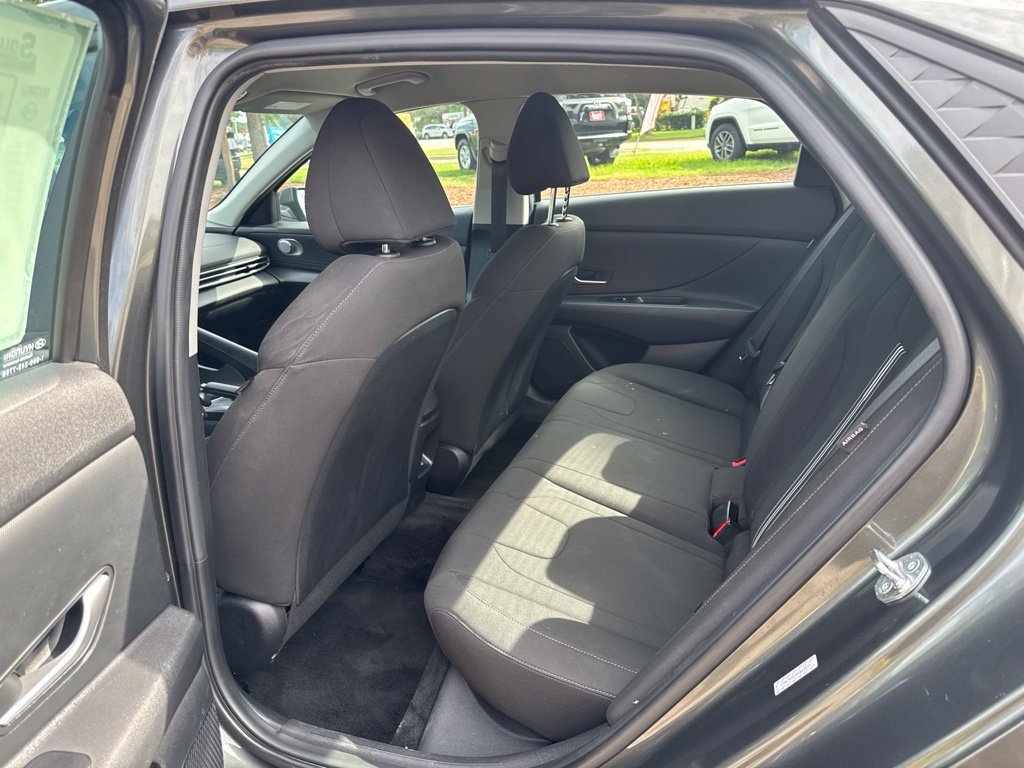 Used 2024 Gray Hyundai SEL image 11