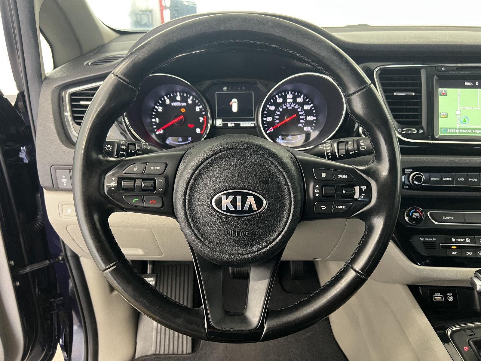 Used 2018 Celestial Blue Kia SX image 15