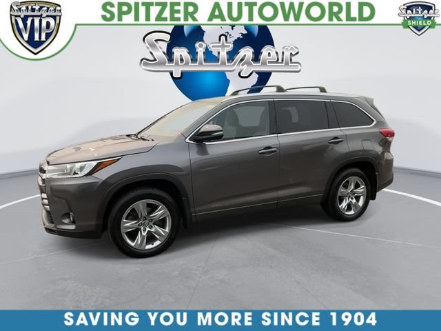 Used 2017 Gray Toyota Limited image 4
