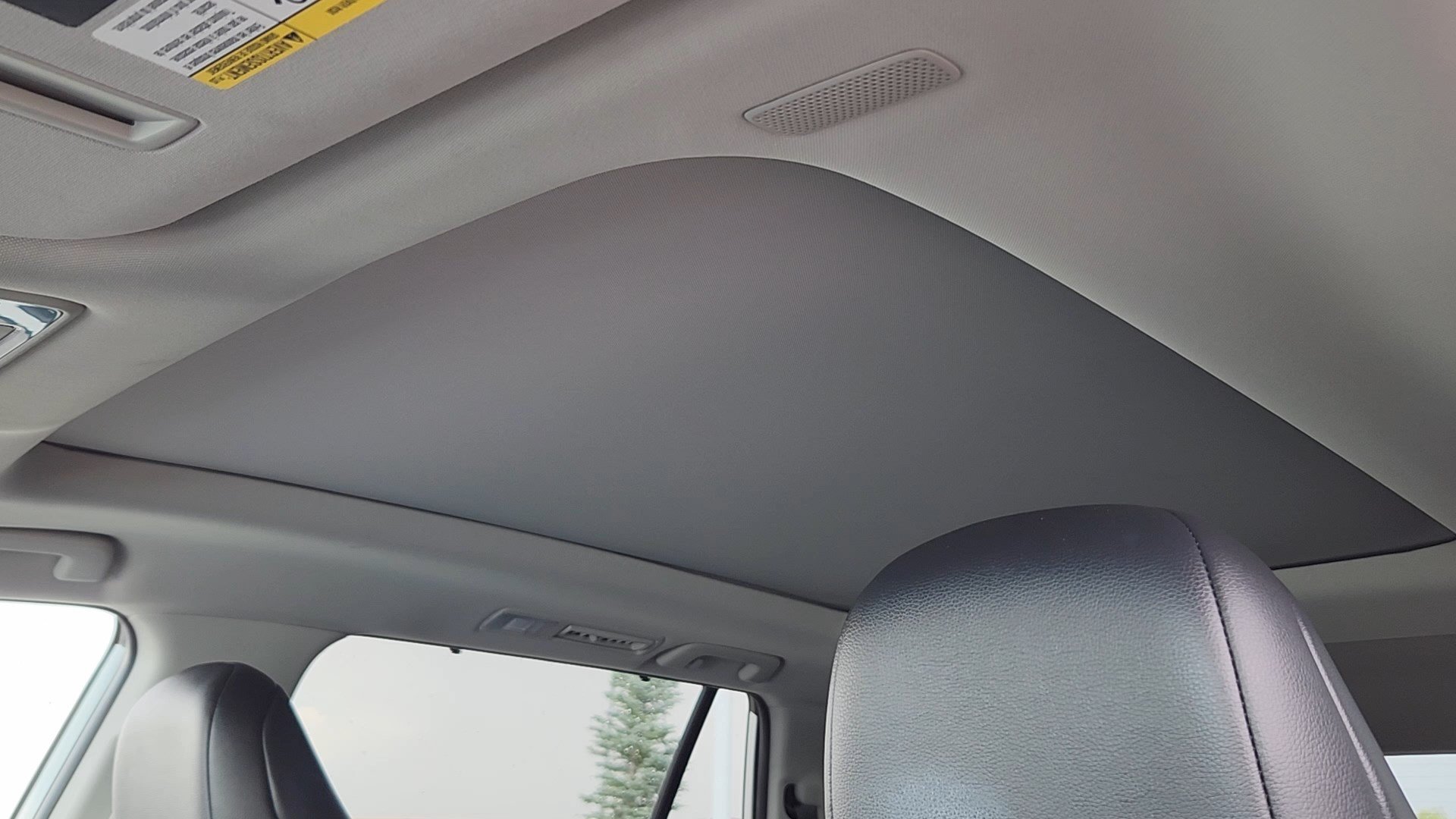 Used 2025 Wind Chill Pearl Toyota XLE image 10