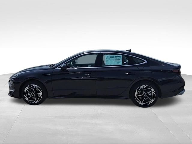 Used 2024 Blue Hyundai SEL image 5