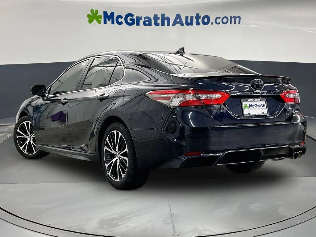Used 2019 Blue Toyota SE image 3