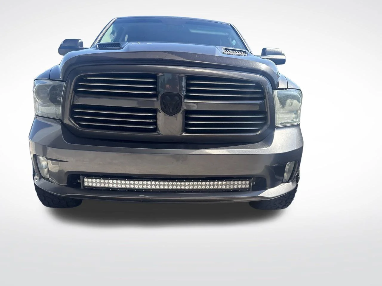 Used 2015 Gray Ram Sport image 3