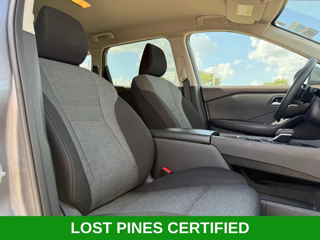 Used 2023 Gray Nissan SV image 25
