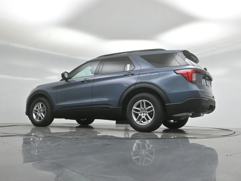 New 2026 Vapor Blue Metallic Ford Active image 48