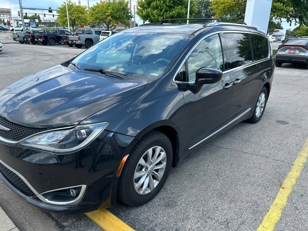 2C4RC1EG2JR116804
