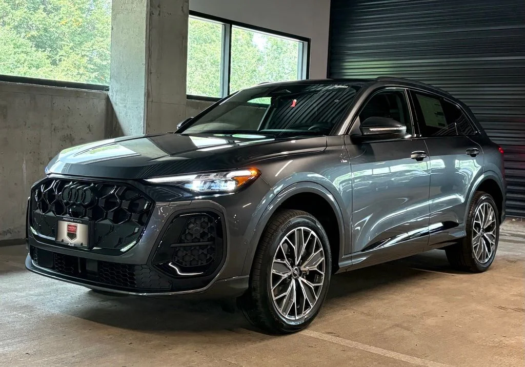 New 2026 Daytona Gray Metallic Audi 2.0T Premium Plus image 1