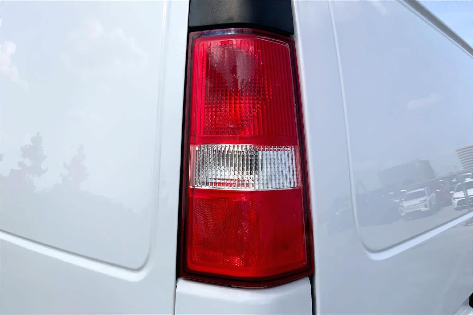 Used 2023 Summit White Chevrolet  image 27
