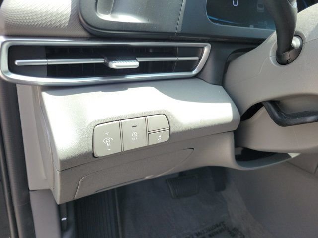 Certified Used 2025 Black Hyundai SE image 14