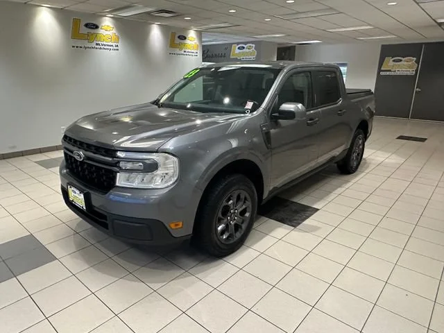 Used 2023 Gray Ford XLT image 2
