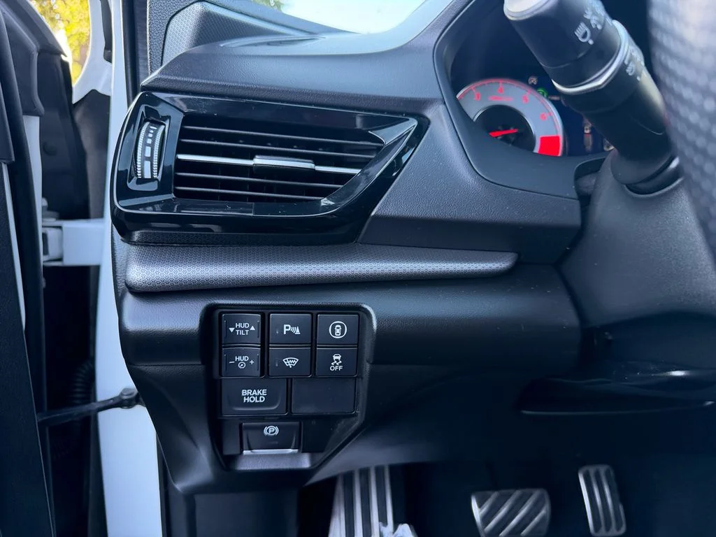 Used 2022 Platinum White Pearl Acura A-Spec Advance Package image 21