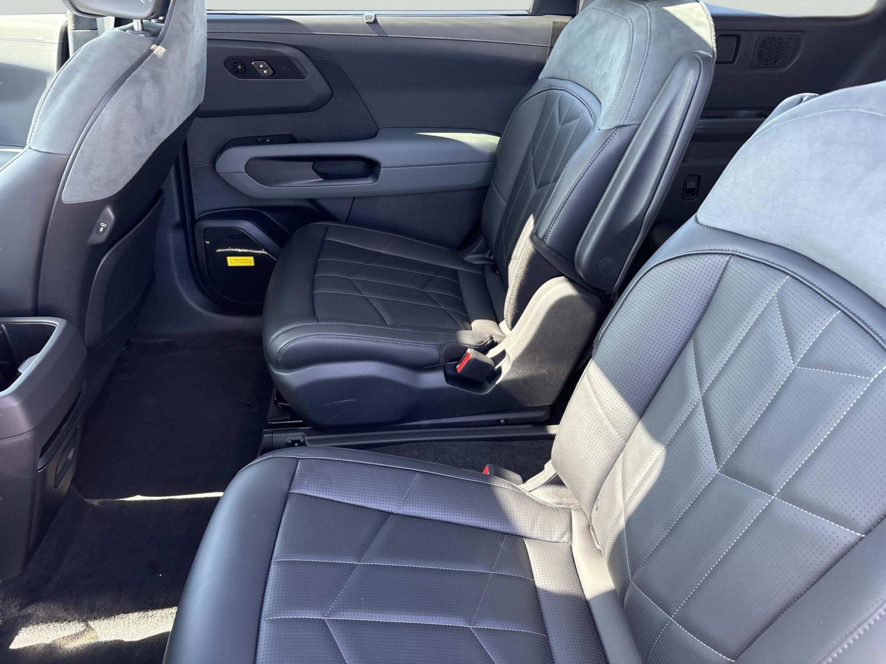 2027 Kia Telluride X-Pro SX Prestige - Photo 18