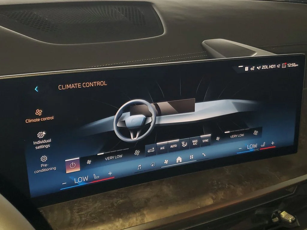New 2026 Black Sapphire Metallic BMW sDrive40i image 21